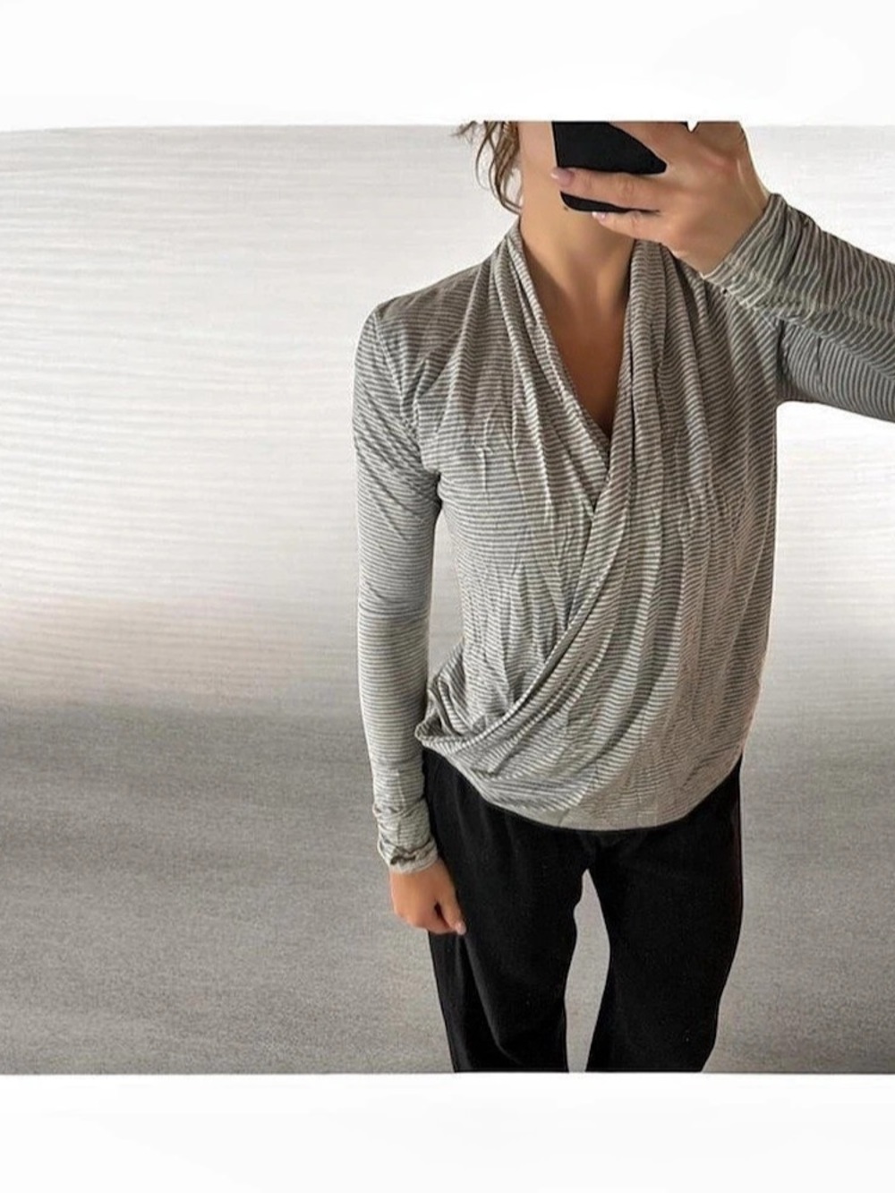 Lululemon Iconic Gray Wrap Sweater Size 4